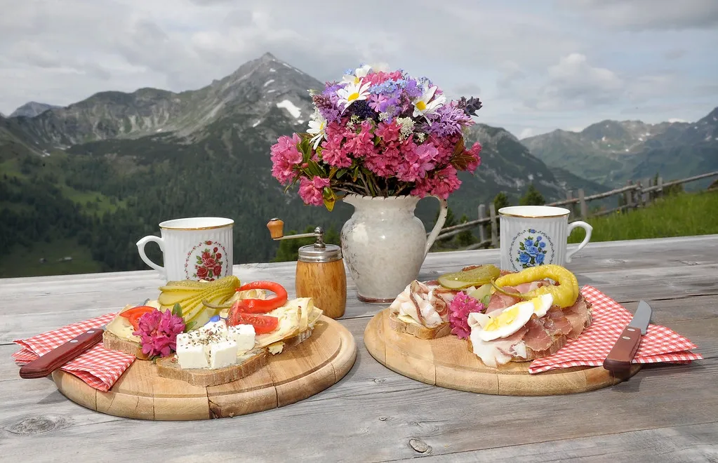 Zirmbar Hüttencharme